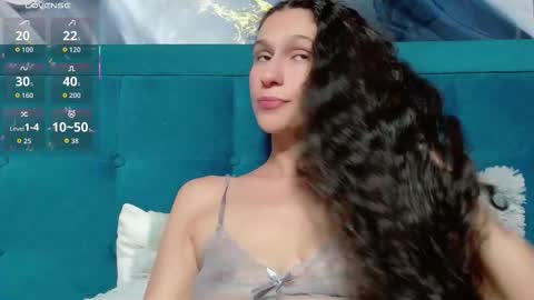 Violeta  online show from 02/11/26, 03:00