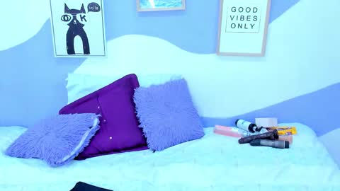 violeta_1404 online show from 11/14/25, 01:43