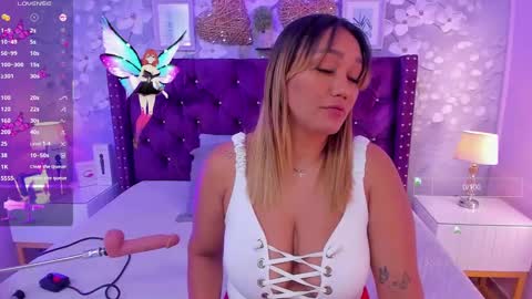 violeta_medina online show from 10/25/25, 10:56