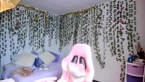 Violeta online show from 11/27/25, 05:37