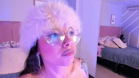 Violeta online show from 06/05/26, 06:35