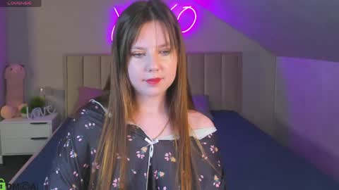 Violeta online show from 06/07/26, 01:10