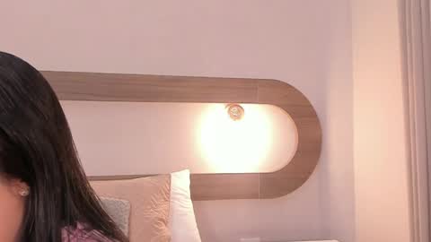 Snapshot of violeta_sum chatting on 05/30/26, 12:46 Violeta Sum online show from 05/30/26, 12:46