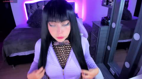 Violeta  Help me reach 150 thumbs up    online show from 01/24/25, 01:03