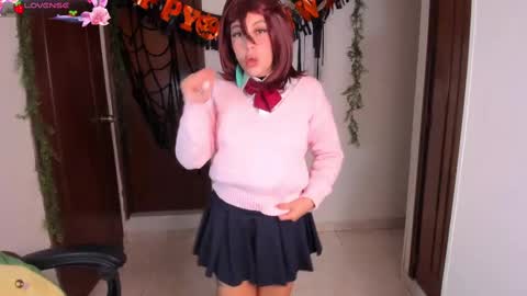 Violeta  Help me reach 150 thumbs up    online show from 10/15/25, 11:16