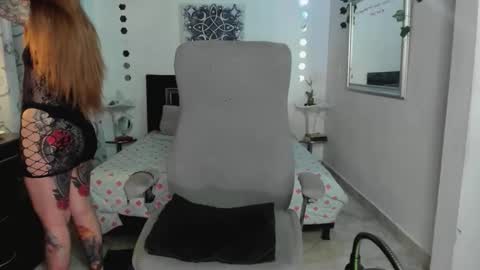 Snapshot of violetacrow chatting on 04/16/26, 04:46 Violeta online show from 04/16/26, 04:46