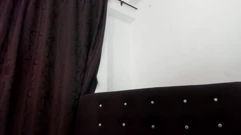 VioletaDums online show from 02/28/25, 09:47