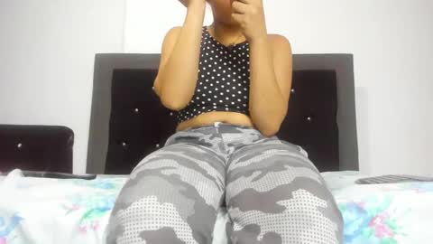 VioletaDums online show from 03/10/25, 02:50