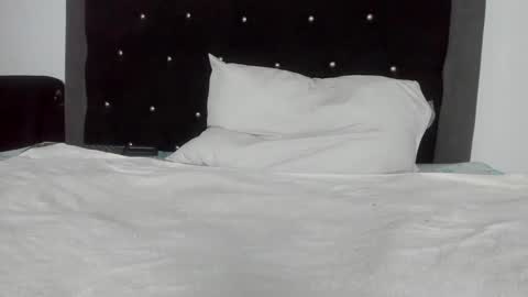 VioletaDums online show from 03/12/25, 09:44