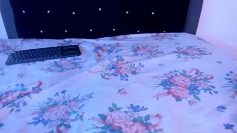 VioletaDums online show from 10/05/25, 03:27