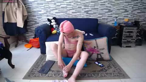 Violeta Gmez online show from 11/23/25, 01:00