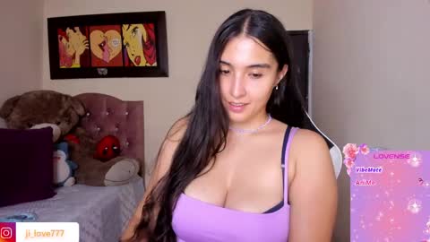 Jimena online show from 04/21/26, 02:37