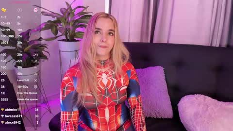 Snapshot of violetarainn chatting on 05/11/26, 05:54 Violeta online show from 05/11/26, 05:54
