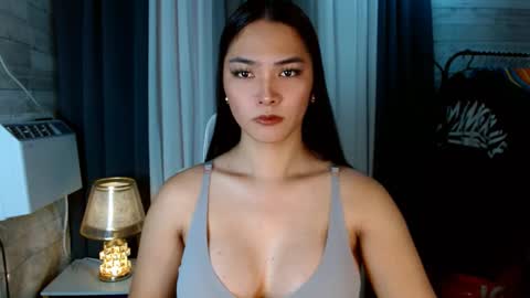 violet online show from 10/17/25, 02:15