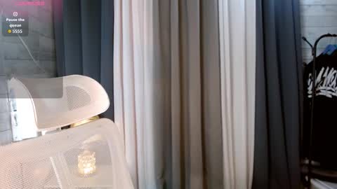 violet online show from 01/08/26, 02:25