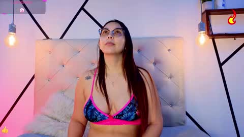 Snapshot of violetasimonz chatting on 02/11/26, 10:37 violeta simonz online show from 02/11/26, 10:37