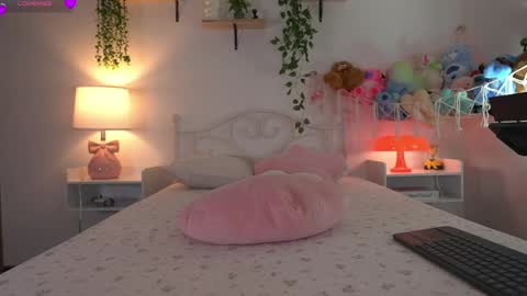 violeth___ online show from 04/21/26, 12:55