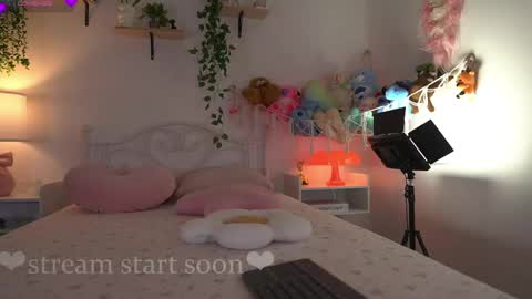 violeth___ online show from 04/27/26, 10:13