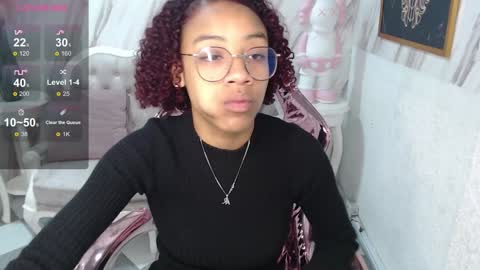 violeth_b online show from 01/02/25, 12:35