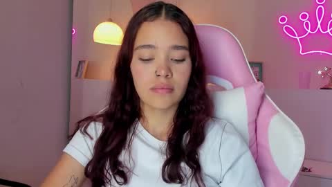 Violeth Hill online show from 03/08/25, 07:20