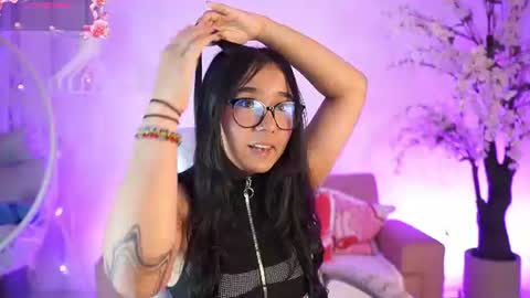 Snapshot of violetjonesx chatting on 07/24/26, 11:41 violetjonesx online show from 07/24/26, 11:41