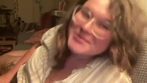 Snapshot of violetlyhappy chatting on 09/09/25, 11:59 violetlyhappy online show from 09/09/25, 11:59