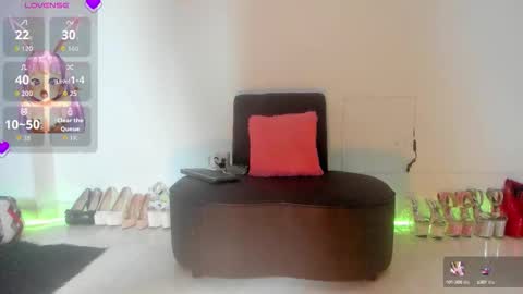 VIOLETA MONTANA online show from 09/22/25, 11:01