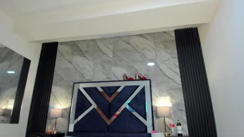 Violet Rose online show from 09/17/25, 07:48