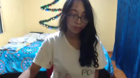 Snapshot of violetsexhot999 chatting on 12/27/24, 09:28 Violet777 online show from 12/27/24, 09:28