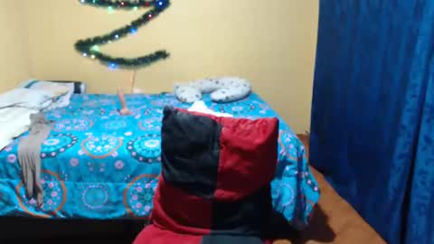 Snapshot of violetsexhot999 chatting on 12/28/24, 10:47 Violet777 online show from 12/28/24, 10:47