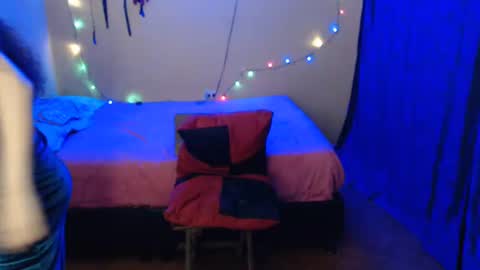 Snapshot of violetsexhot999 chatting on 01/30/25, 03:00 Violet777 online show from 01/30/25, 03:00