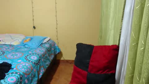 Snapshot of violetsexhot999 chatting on 03/02/25, 02:08 Violet777 online show from 03/02/25, 02:08