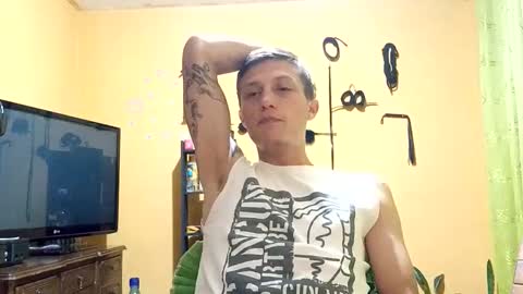 Snapshot of violetsexhot999 chatting on 09/10/25, 12:43 Violet777 online show from 09/10/25, 12:43