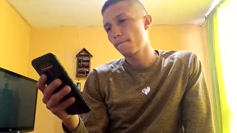 Snapshot of violetsexhot999 chatting on 09/15/25, 12:16 Violet777 online show from 09/15/25, 12:16