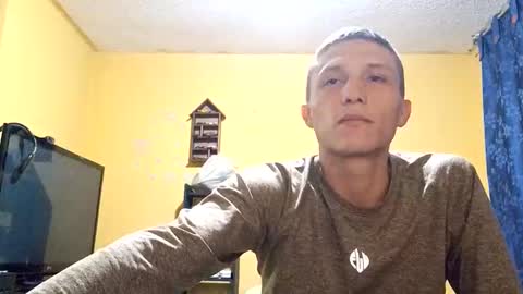 Snapshot of violetsexhot999 chatting on 09/23/25, 03:20 Violet777 online show from 09/23/25, 03:20