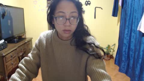 Snapshot of violetsexhot999 chatting on 10/16/25, 08:48 Violet777 online show from 10/16/25, 08:48