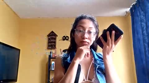 Snapshot of violetsexhot999 chatting on 10/25/25, 12:23 Violet777 online show from 10/25/25, 12:23