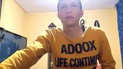 Snapshot of violetsexhot999 chatting on 10/26/25, 08:09 Violet777 online show from 10/26/25, 08:09