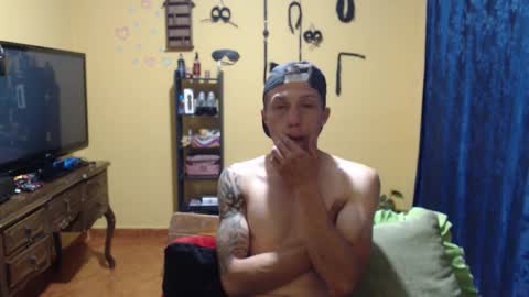 Snapshot of violetsexhot999 chatting on 11/06/25, 11:04 Violet777 online show from 11/06/25, 11:04