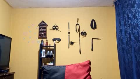 Snapshot of violetsexhot999 chatting on 11/12/25, 09:32 Violet777 online show from 11/12/25, 09:32