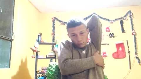 Snapshot of violetsexhot999 chatting on 11/29/25, 10:18 Violet777 online show from 11/29/25, 10:18