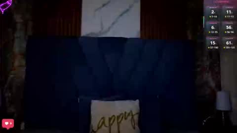Snapshot of violett__golden chatting on 09/27/25, 11:04 ViolettGolden online show from 09/27/25, 11:04