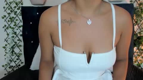 violett  rousee online show from 11/06/25, 04:19