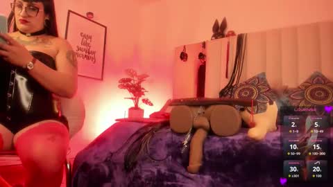 Violett  online show from 10/31/25, 02:23