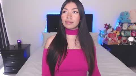 Snapshot of violett_flowers chatting on 01/30/25, 07:48 violeta  online show from 01/30/25, 07:48