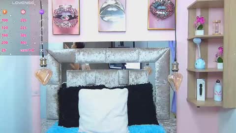 Snapshot of violett_froz chatting on 01/19/25, 11:23 Violeta froz online show from 01/19/25, 11:23