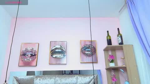 Snapshot of violett_froz chatting on 01/23/25, 03:43 Violeta froz online show from 01/23/25, 03:43