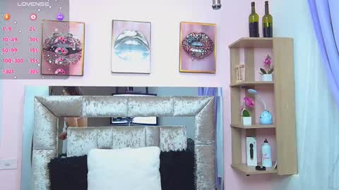 Snapshot of violett_froz chatting on 01/30/25, 05:49 Violeta froz online show from 01/30/25, 05:49