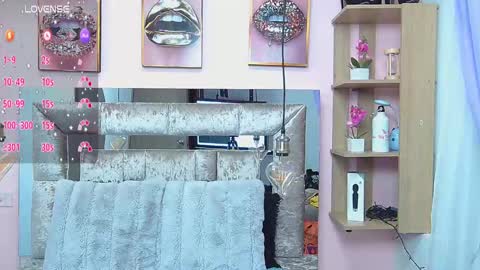 Snapshot of violett_froz chatting on 03/08/25, 04:17 Violeta froz online show from 03/08/25, 04:17