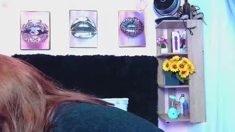 Snapshot of violett_froz chatting on 10/13/25, 07:14 Violeta froz online show from 10/13/25, 07:14